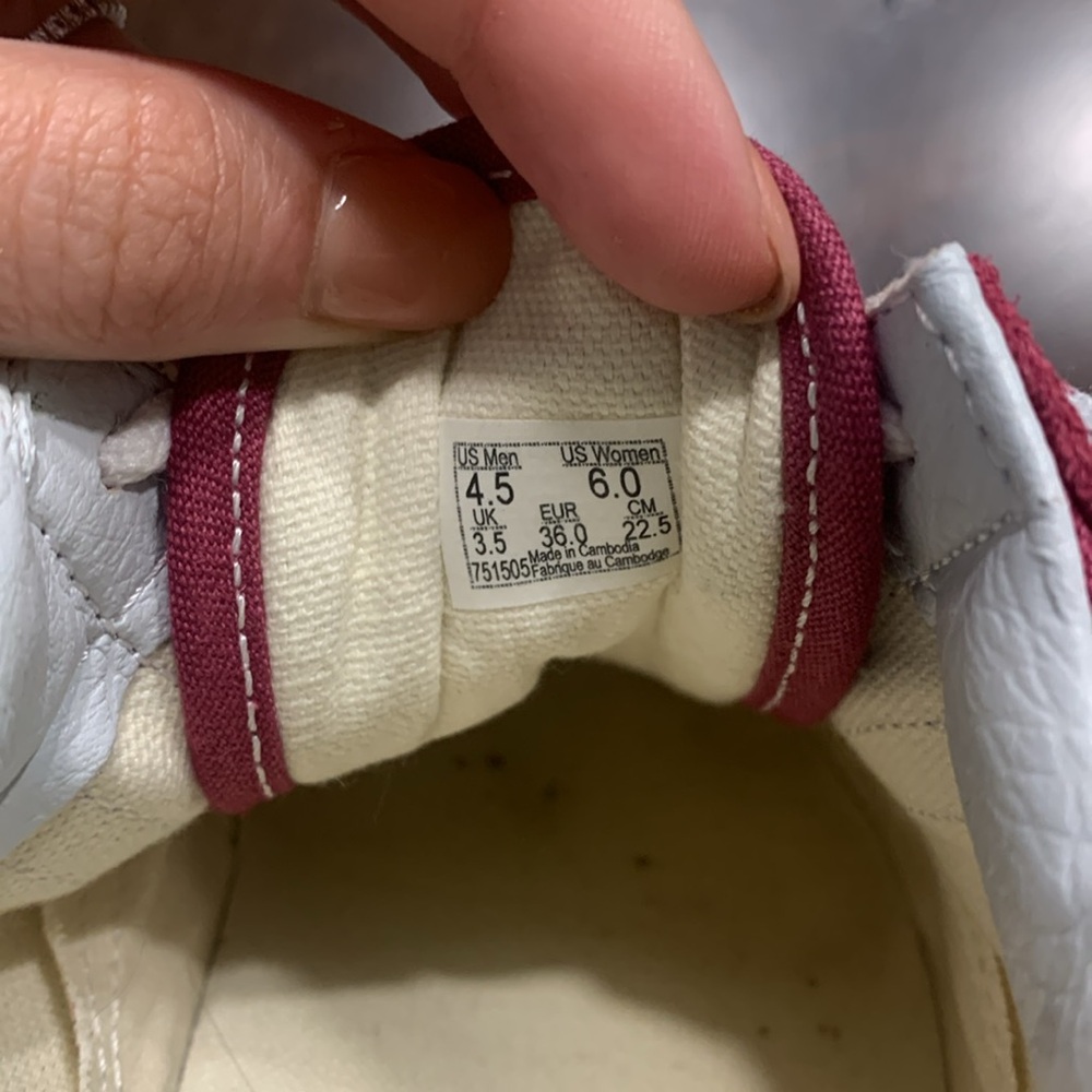 Vans - Picture 5 of 6